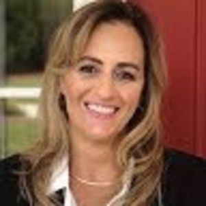 Meet your Posher, Claudia